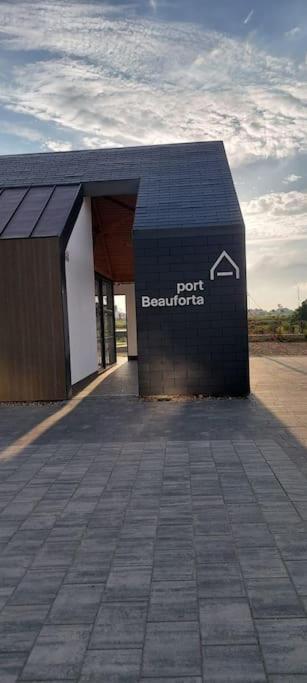 PogorzeUrokliwy Apartament Baltyk Nieopodal Gdyni Newアパートメント エクステリア 写真